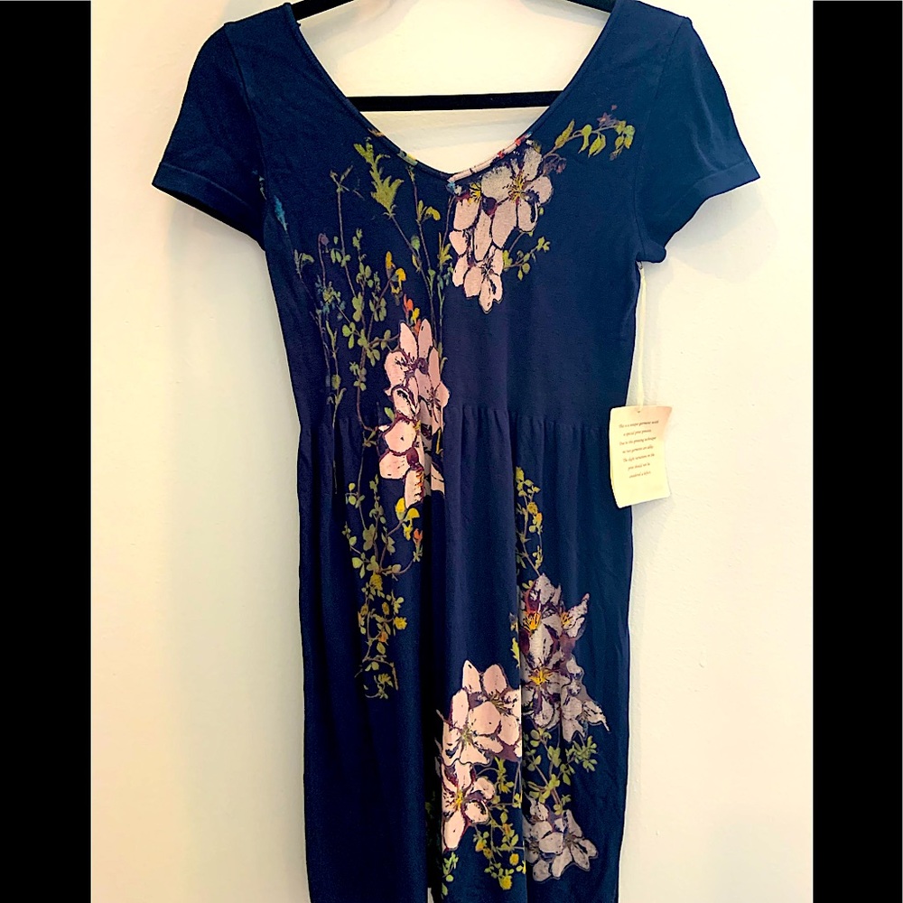 Beautiful short sleeve navy blue dress NWT